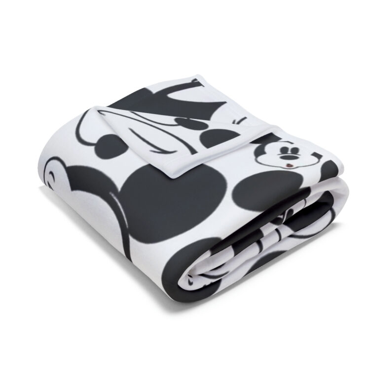 Arctic Fleece Blanket - Image 4