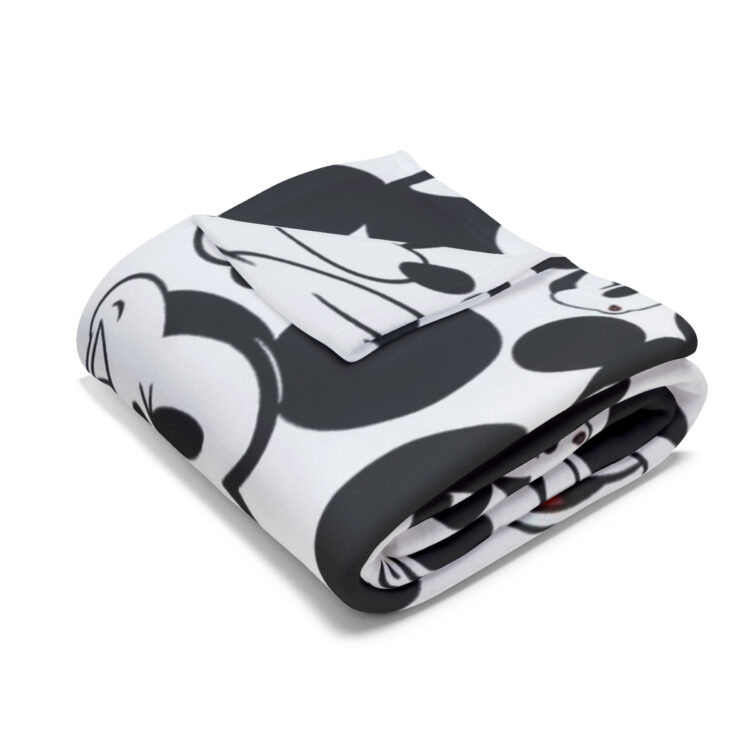 Arctic Fleece Blanket - Image 9