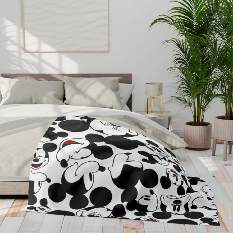 Arctic Fleece Blanket - Image 11