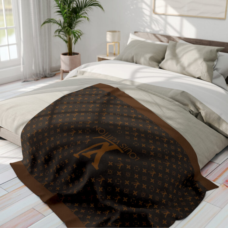 Arctic Fleece Blanket - Image 12