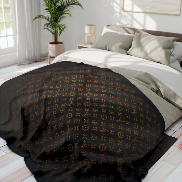 Arctic Fleece Blanket - Image 18