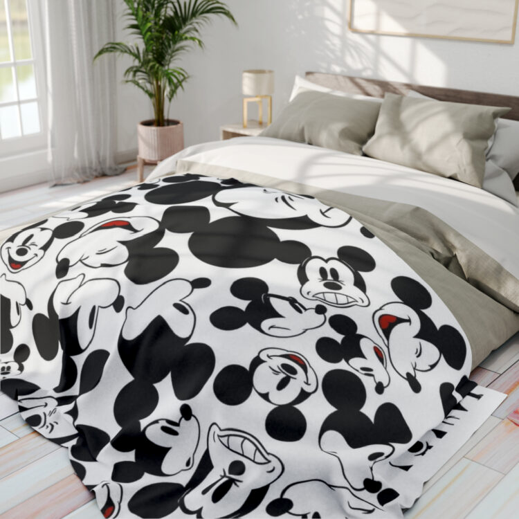 Arctic Fleece Blanket - Image 18